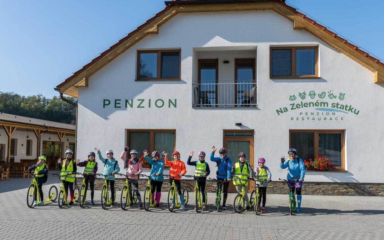 Na Zelenem Statku Hotell Rasovice  Exteriör bild