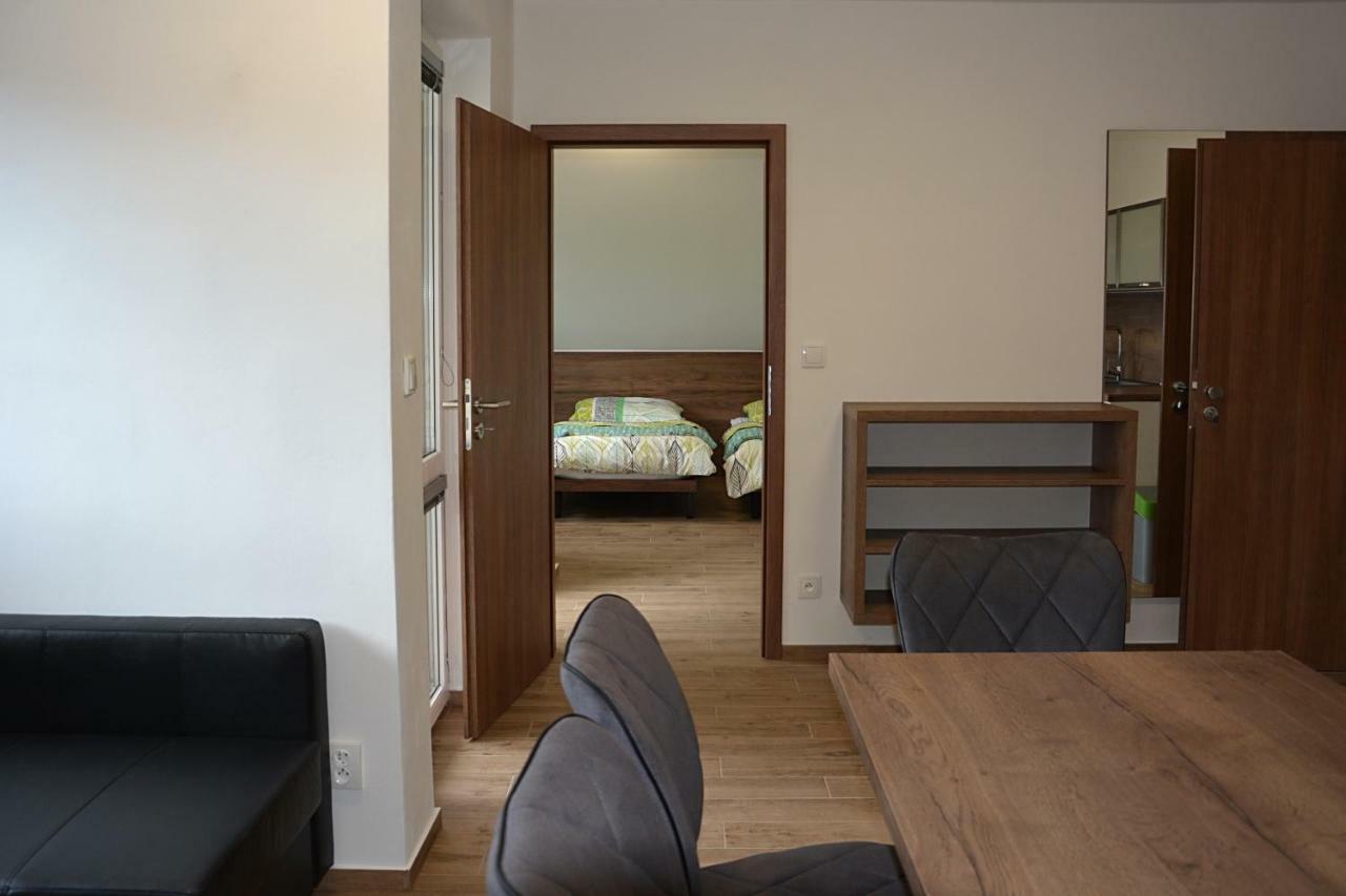 Na Zelenem Statku Hotell Rasovice  Exteriör bild