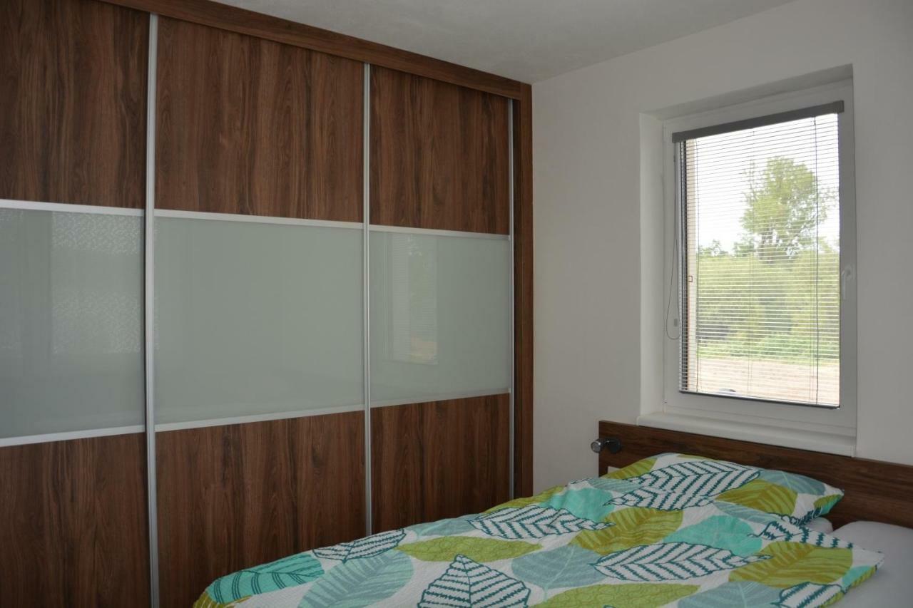 Na Zelenem Statku Hotell Rasovice  Exteriör bild